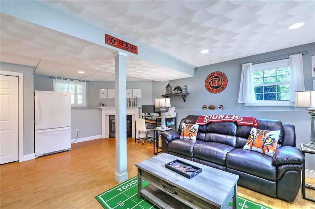 50 Larochelle Avenue Warwick RI 02889