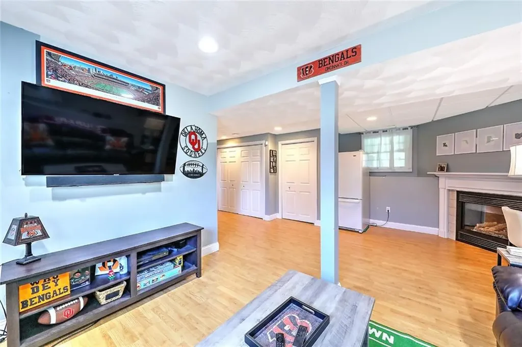 50 Larochelle Avenue Warwick RI 02889