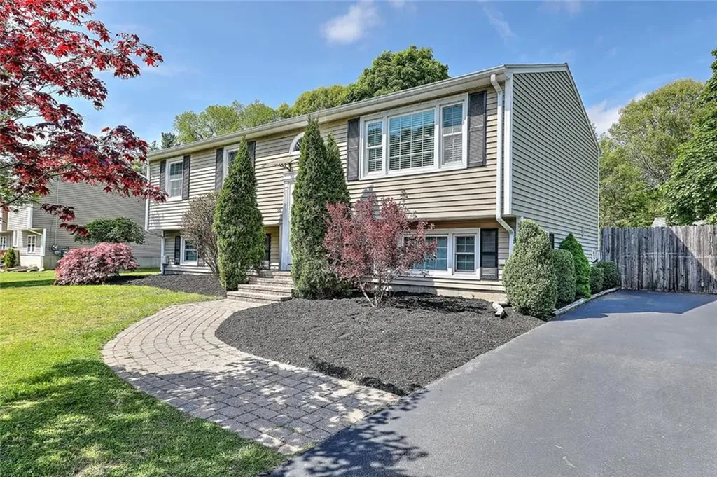 50 Larochelle Avenue Warwick RI 02889