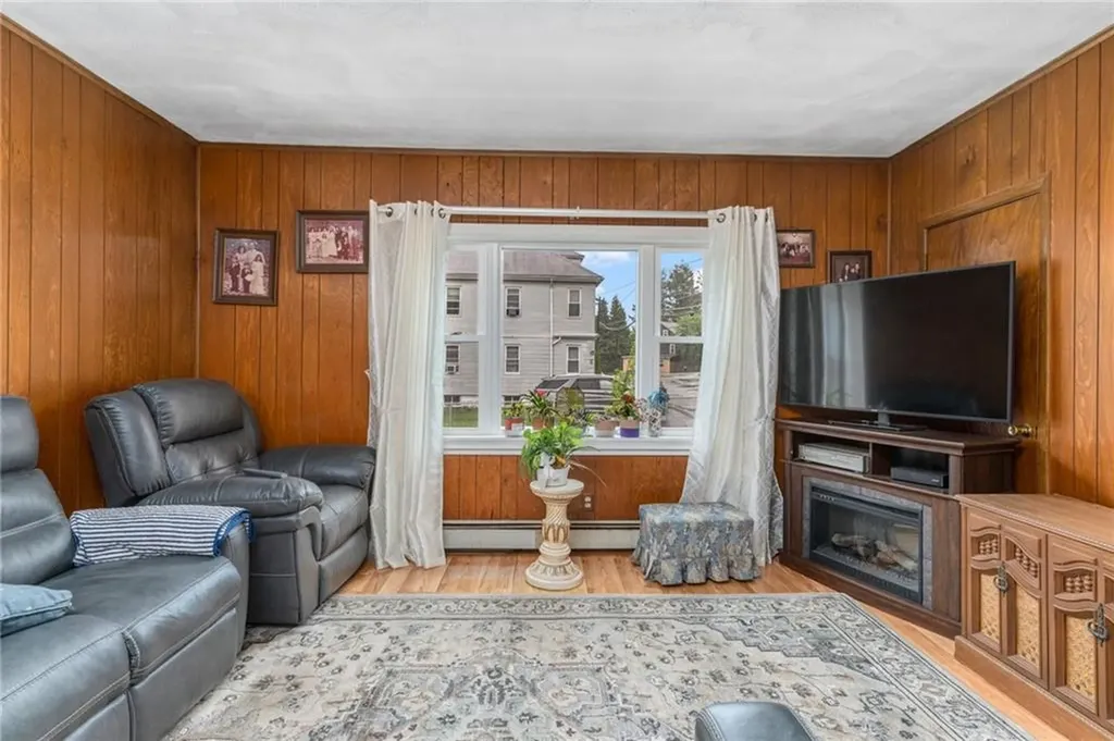 17 Mill Street Johnston RI 02919
