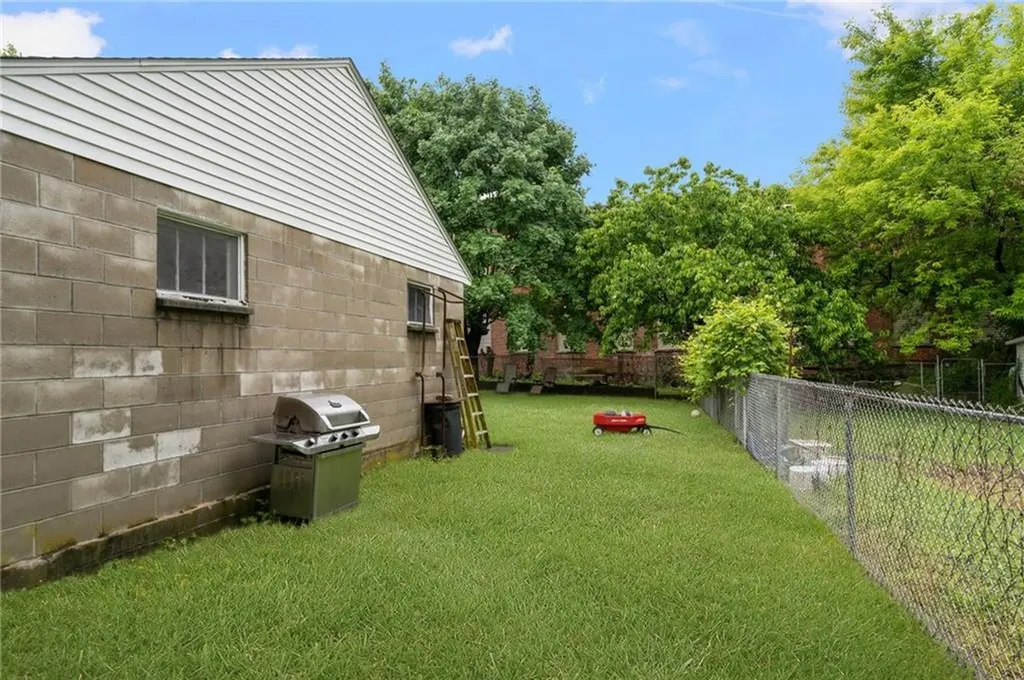17 Mill Street Johnston RI 02919