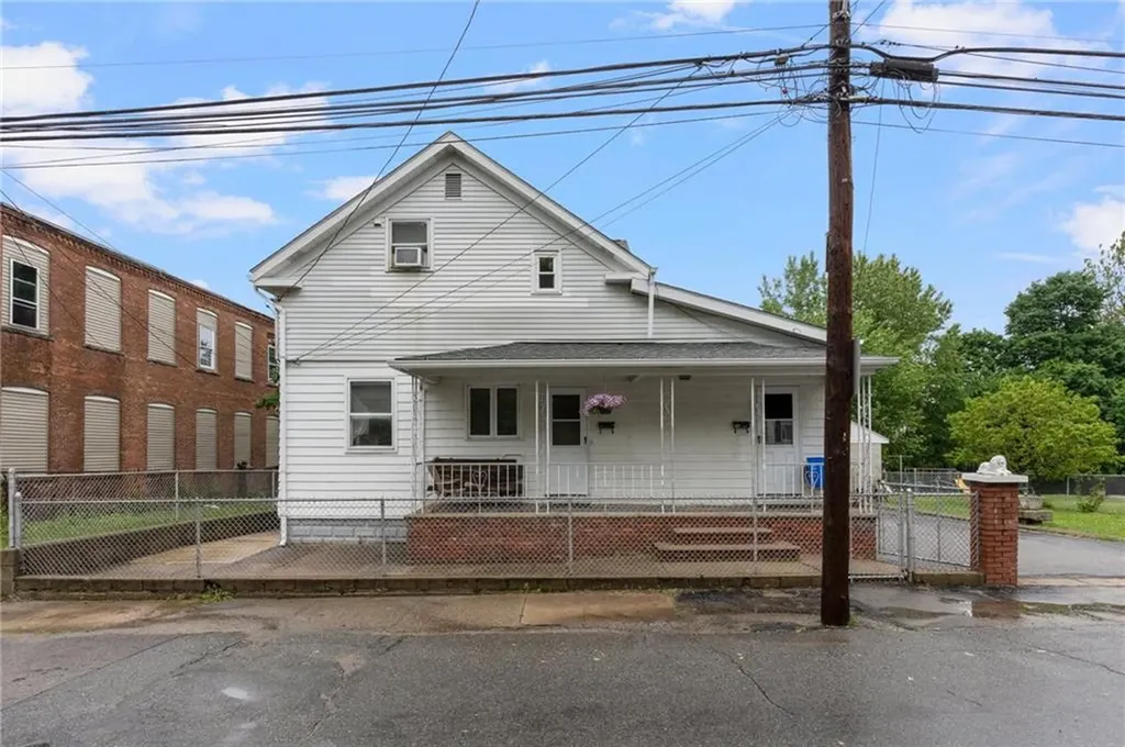 17 Mill Street Johnston RI 02919