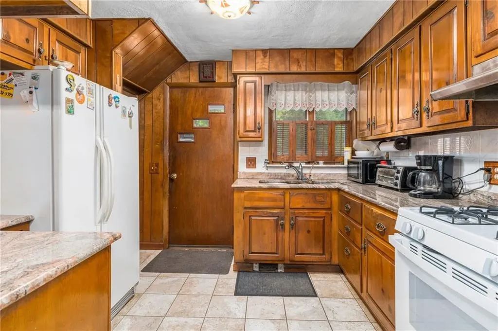 17 Mill Street Johnston RI 02919