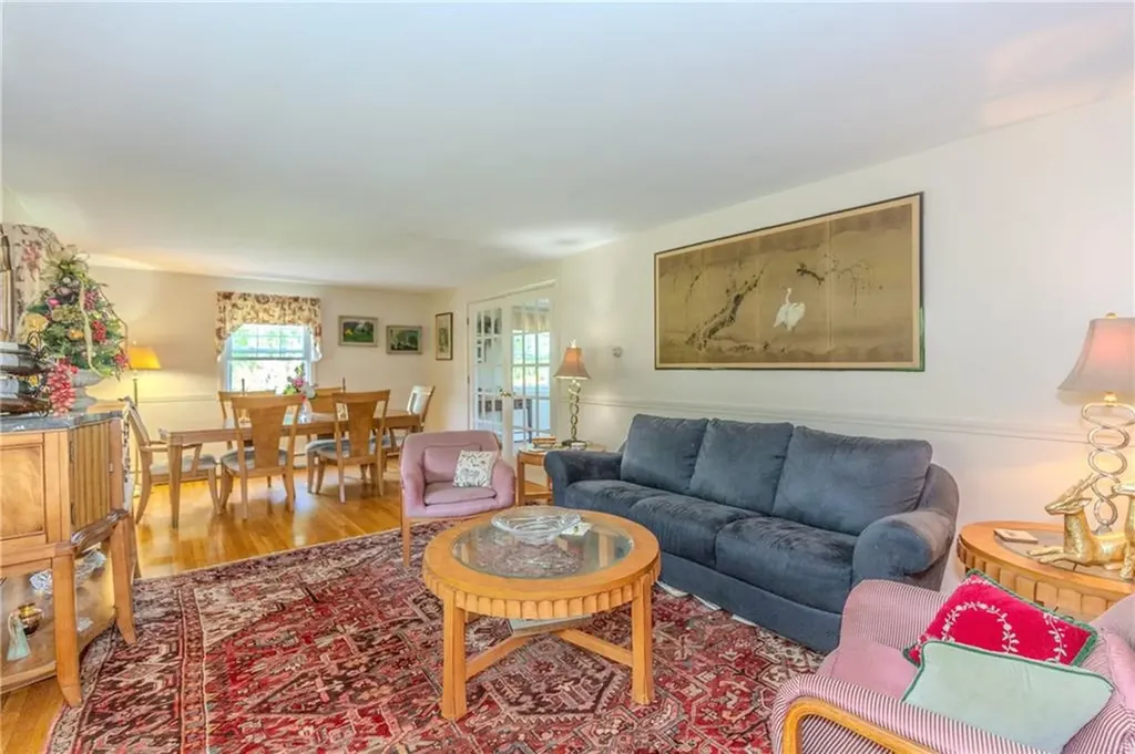 23 Kennedy Boulevard Lincoln RI 02865