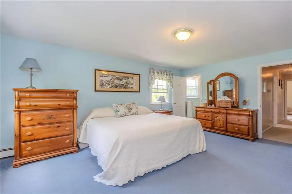 23 Kennedy Boulevard Lincoln RI 02865