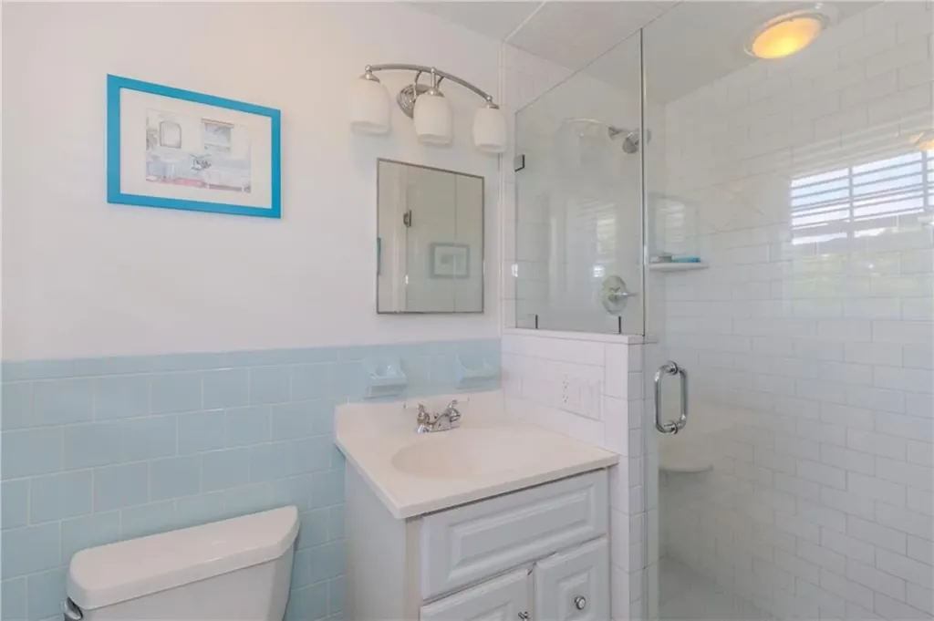23 Kennedy Boulevard Lincoln RI 02865