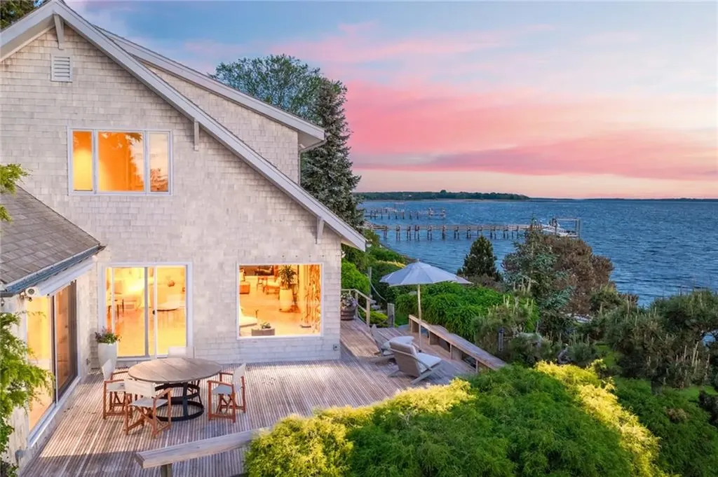 79 Shore Road Bristol RI 02809