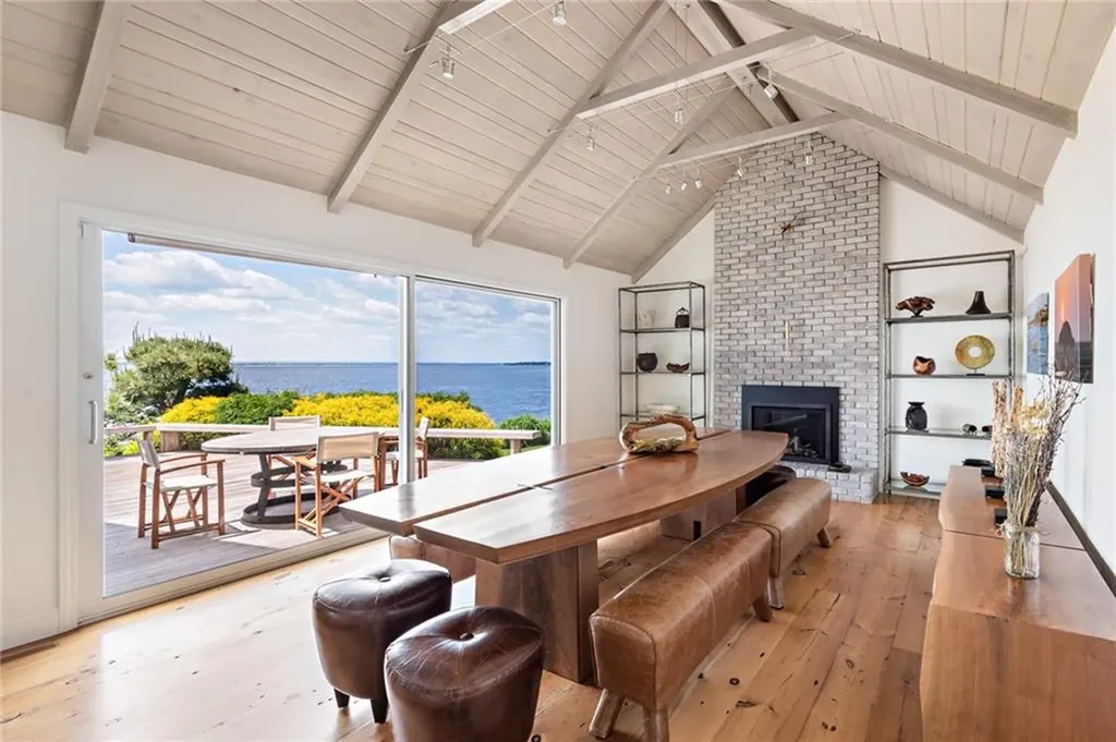 79 Shore Road Bristol RI 02809