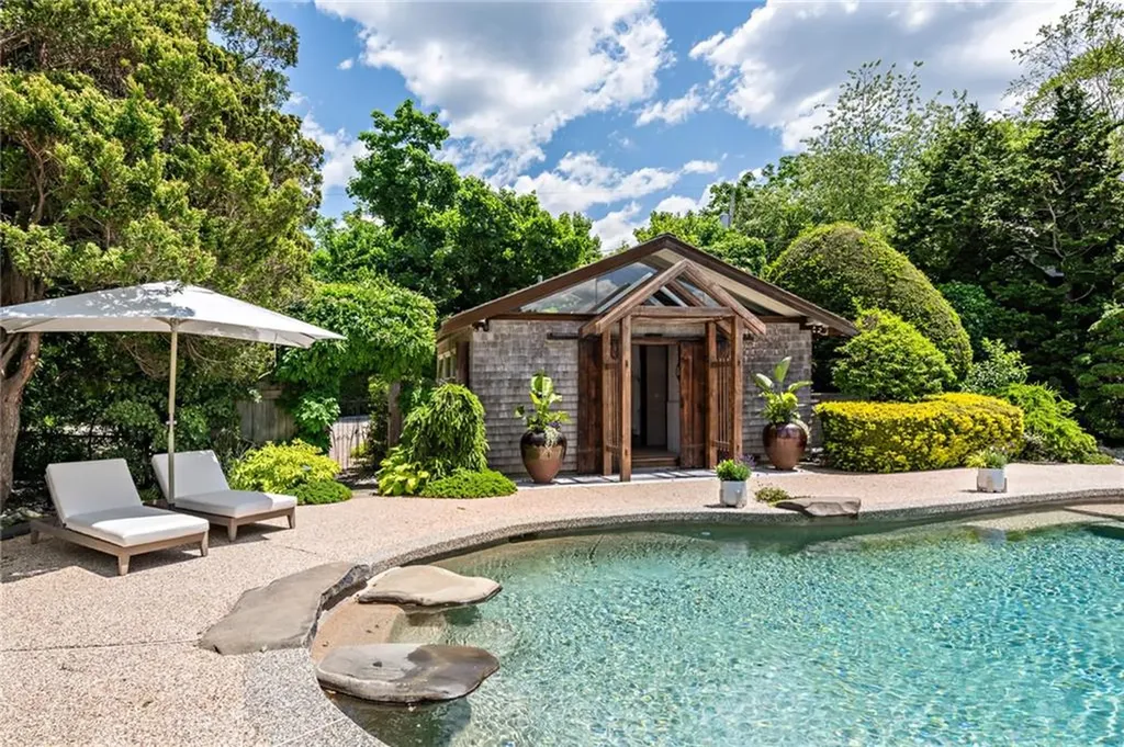 79 Shore Road Bristol RI 02809