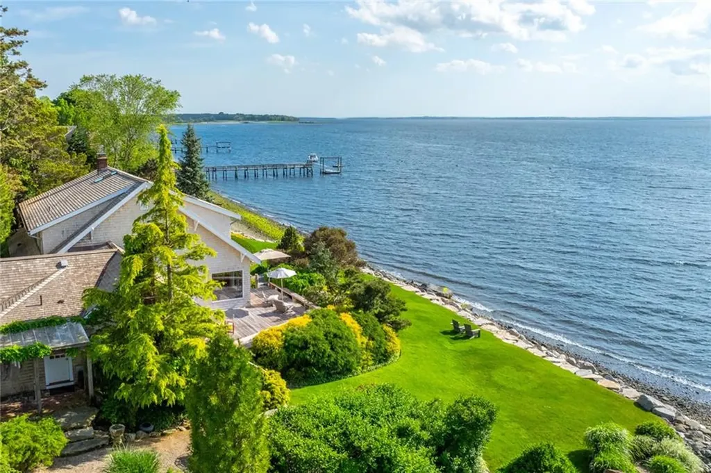 79 Shore Road Bristol RI 02809