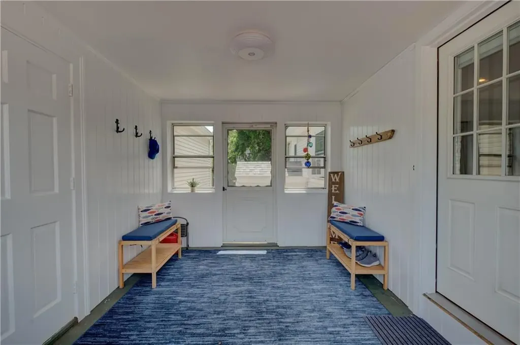 14 Richmond Avenue Barrington RI 02806