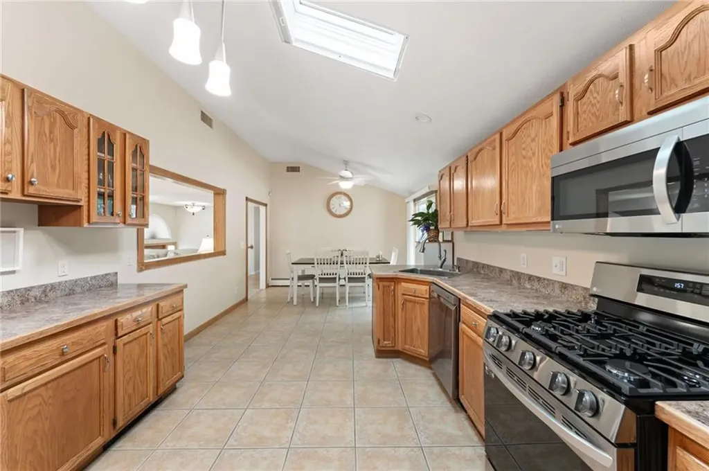 270 Hopkins Hill Road Coventry RI 02816