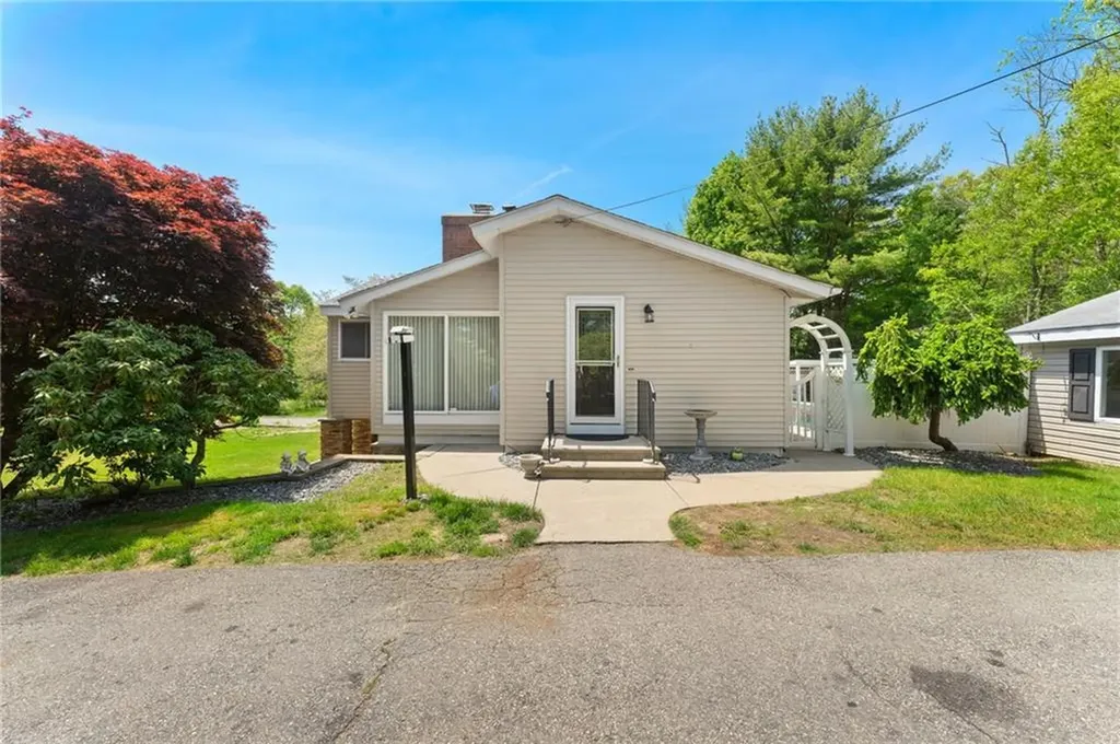 270 Hopkins Hill Road Coventry RI 02816