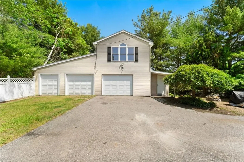 270 Hopkins Hill Road Coventry RI 02816