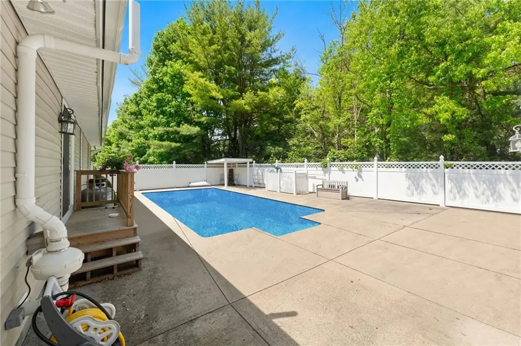 270 Hopkins Hill Road Coventry RI 02816
