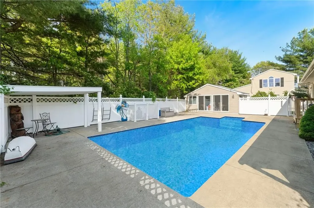 270 Hopkins Hill Road Coventry RI 02816