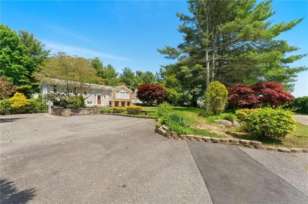 270 Hopkins Hill Road Coventry RI 02816
