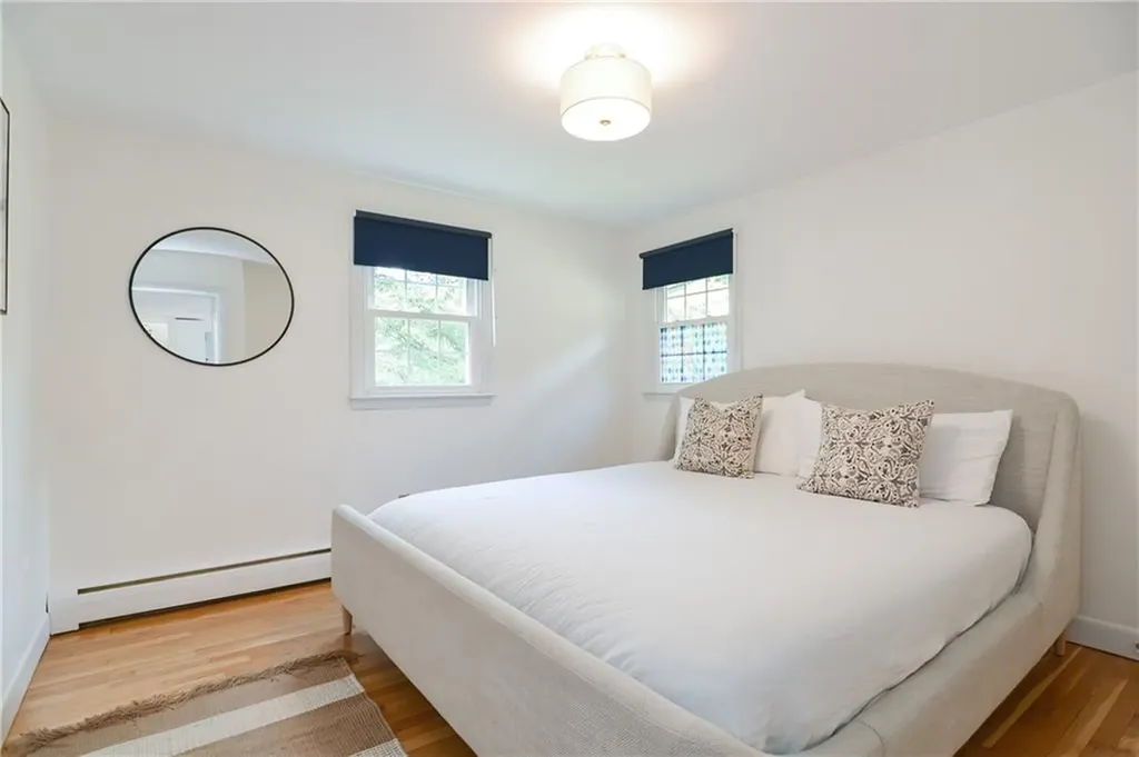 15 Dorothy Avenue Portsmouth RI 02871