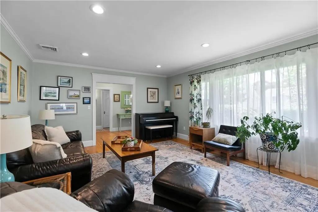 170 Gibbs Avenue Newport RI 02840