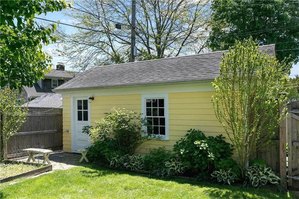 170 Gibbs Avenue Newport RI 02840