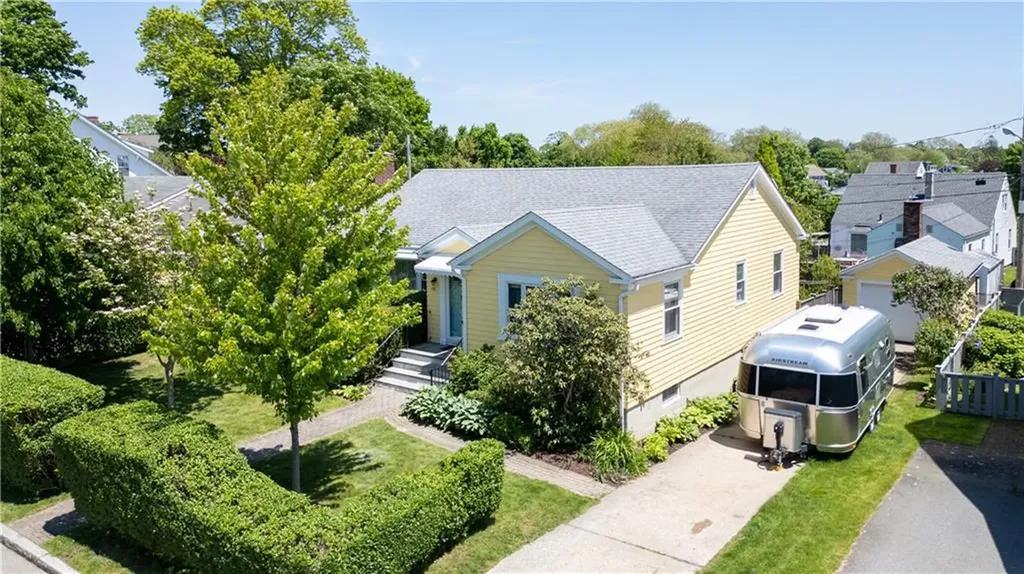 170 Gibbs Avenue Newport RI 02840