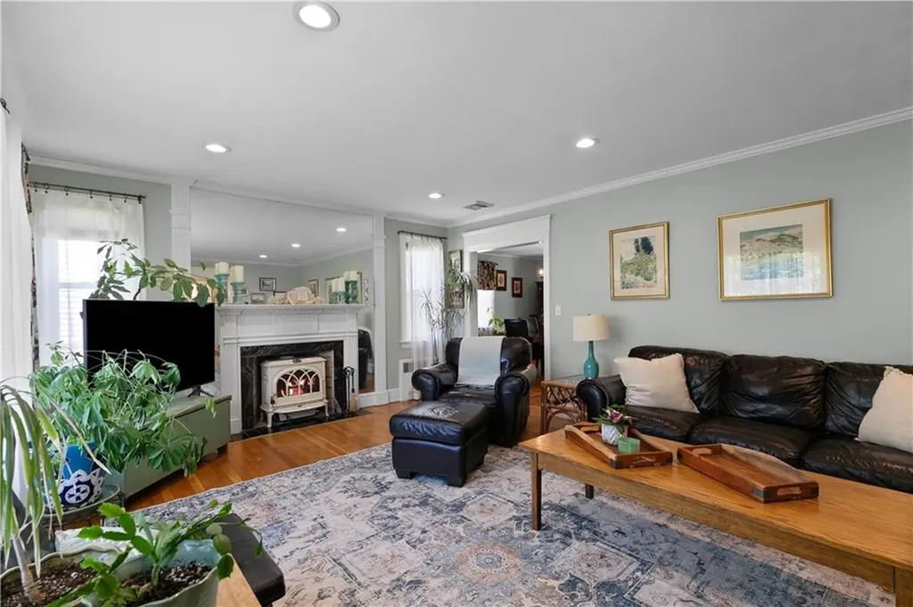 170 Gibbs Avenue Newport RI 02840