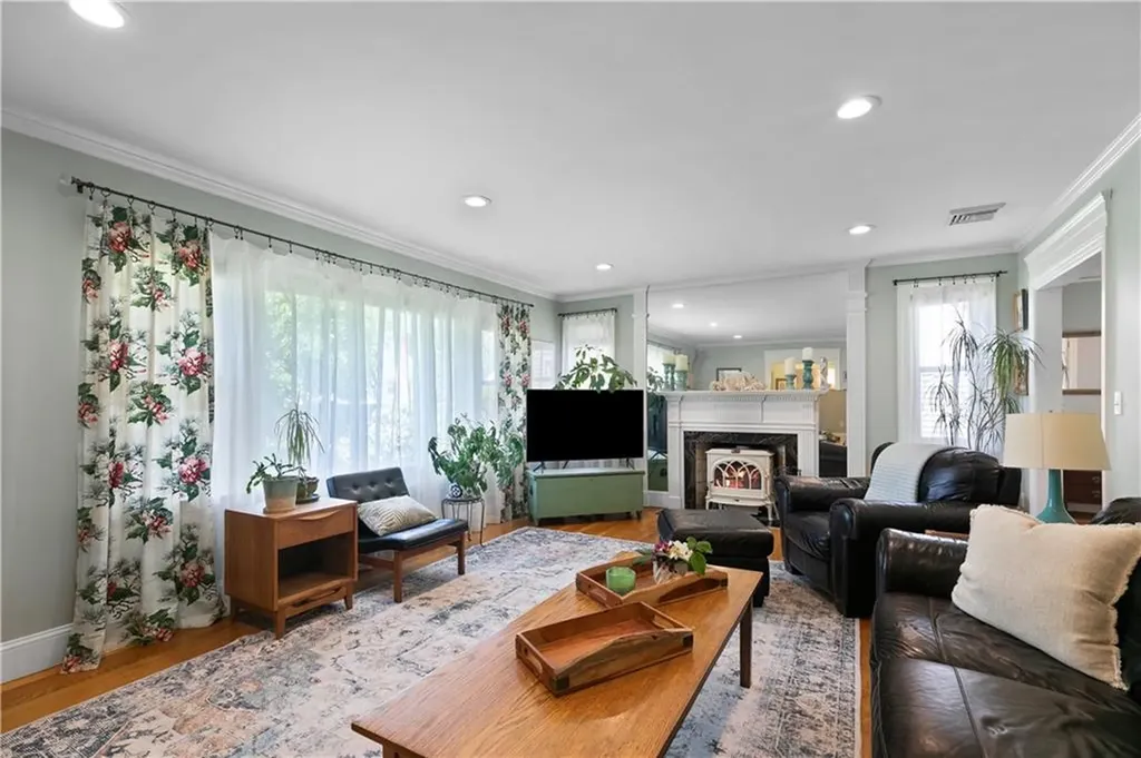 170 Gibbs Avenue Newport RI 02840