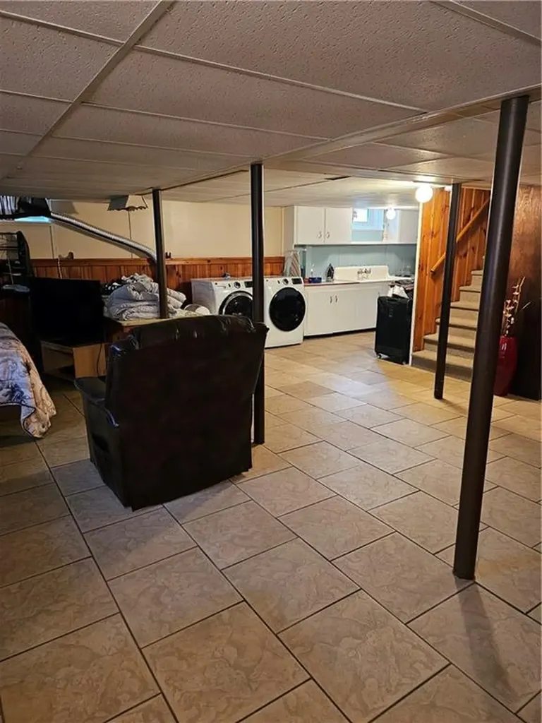 176 Columbia Avenue Pawtucket RI 02860