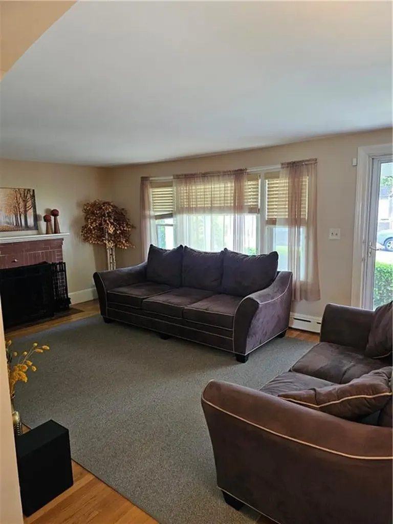 176 Columbia Avenue Pawtucket RI 02860