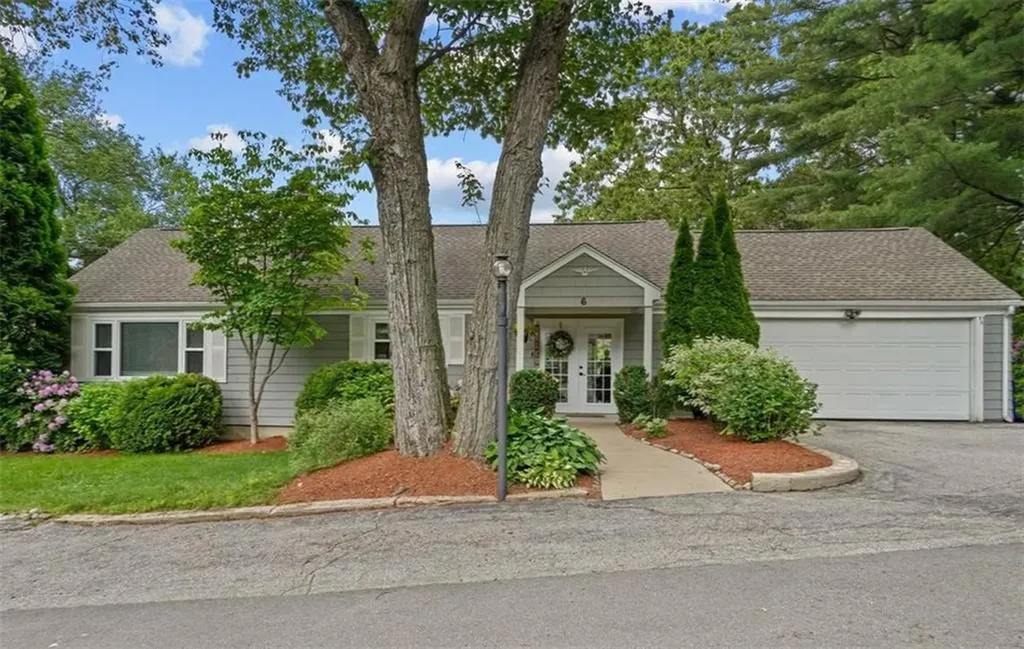 6 Weaver Road Johnston RI 02919