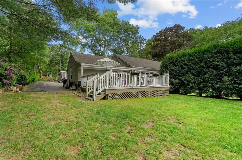 6 Weaver Road Johnston RI 02919