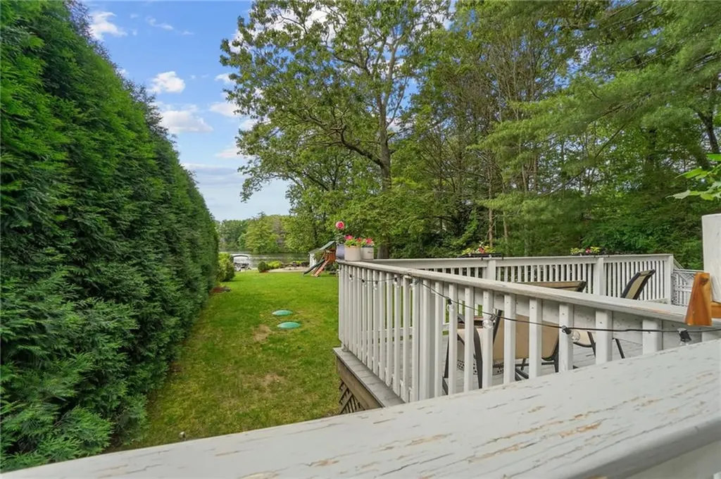 6 Weaver Road Johnston RI 02919