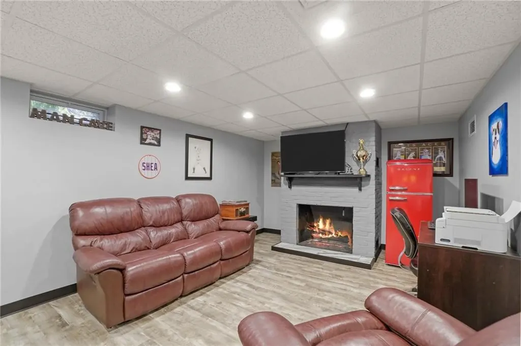 6 Weaver Road Johnston RI 02919