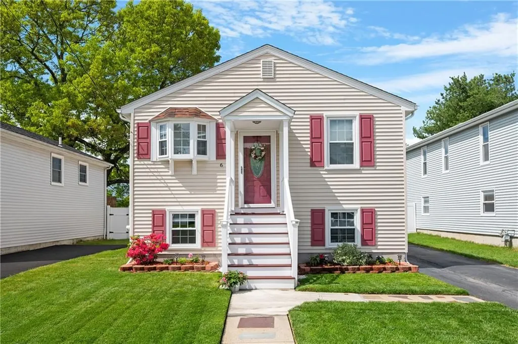 6 Ford Avenue Cumberland RI 02864