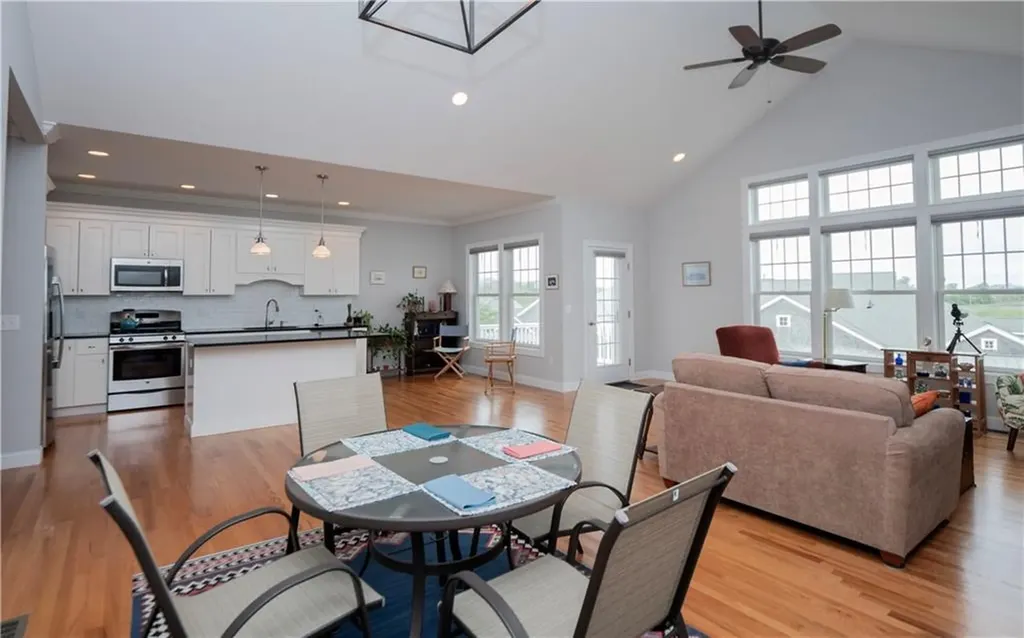 30 Brook Farm Road Portsmouth RI 02871