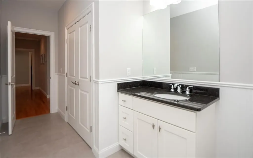 30 Brook Farm Road Portsmouth RI 02871