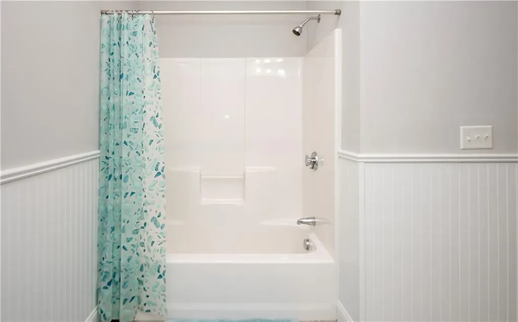 30 Brook Farm Road Portsmouth RI 02871