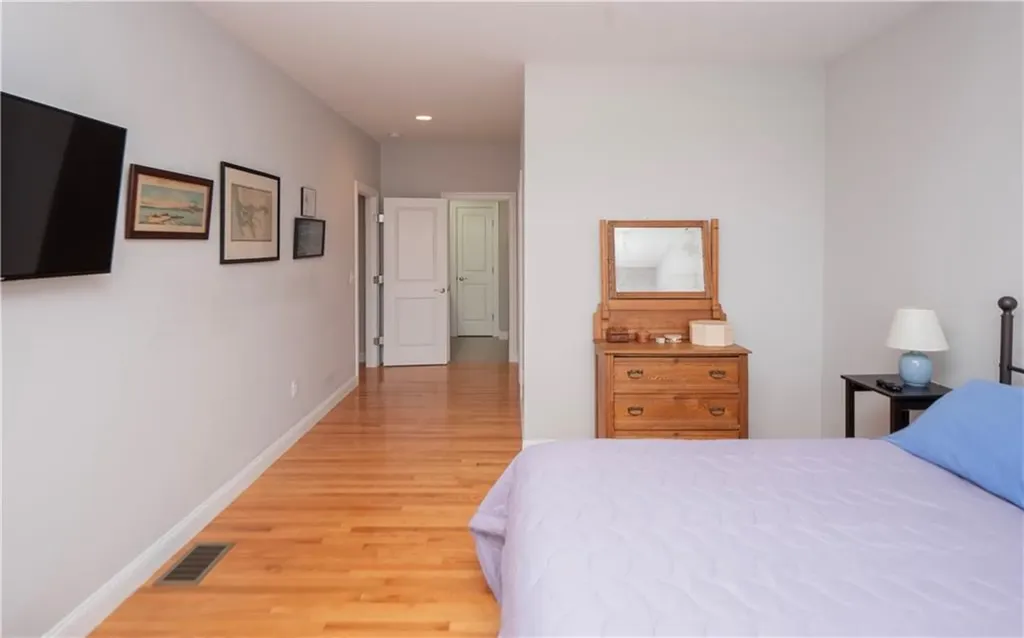 30 Brook Farm Road Portsmouth RI 02871