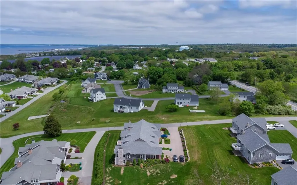 30 Brook Farm Road Portsmouth RI 02871