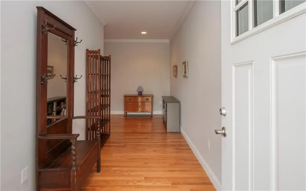 30 Brook Farm Road Portsmouth RI 02871