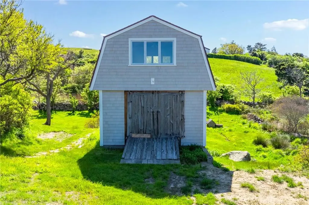 269 Off Spring Street Block Island RI 02807