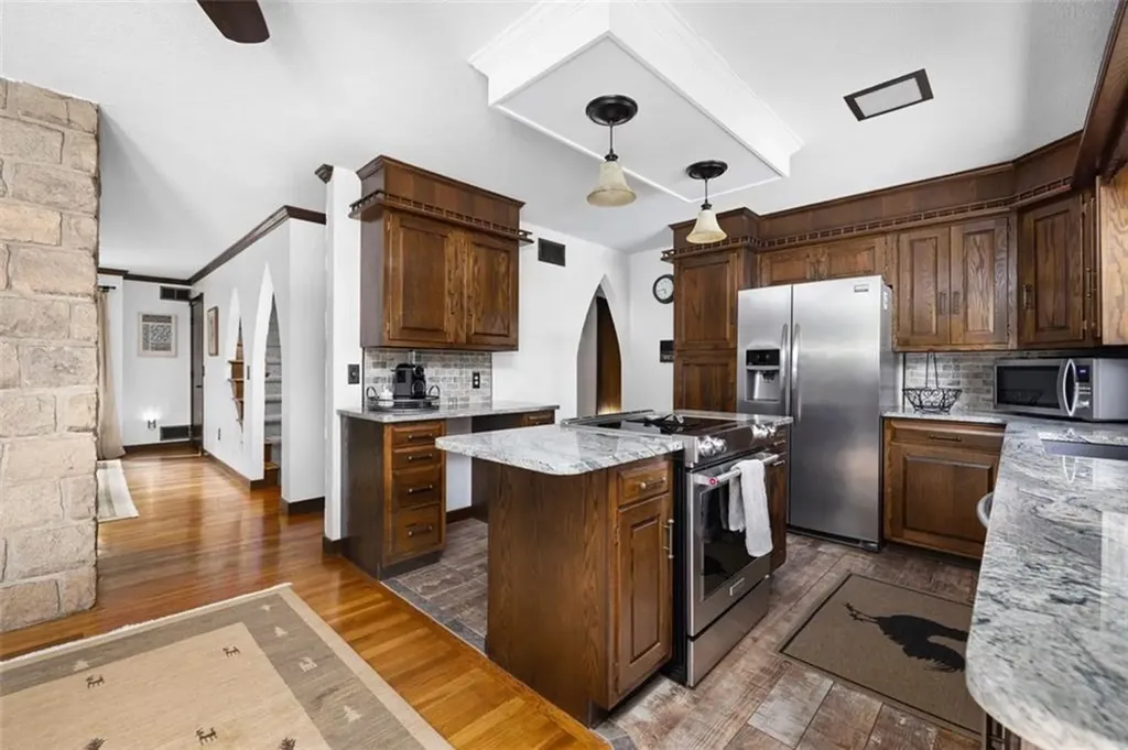 77 Maple Avenue Lincoln RI 02865