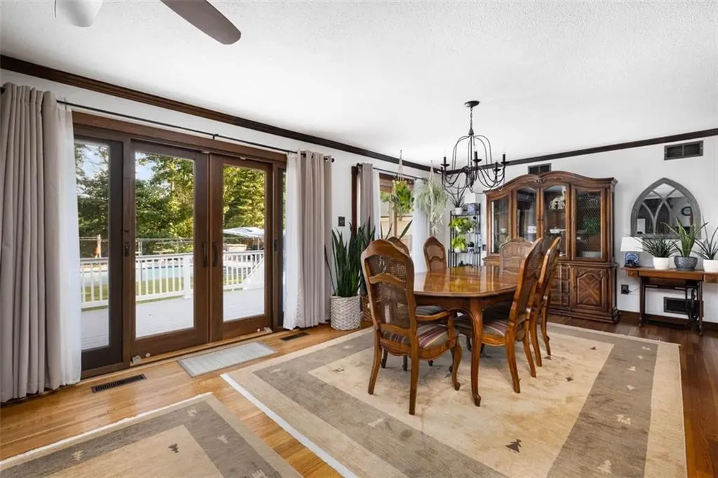 77 Maple Avenue Lincoln RI 02865