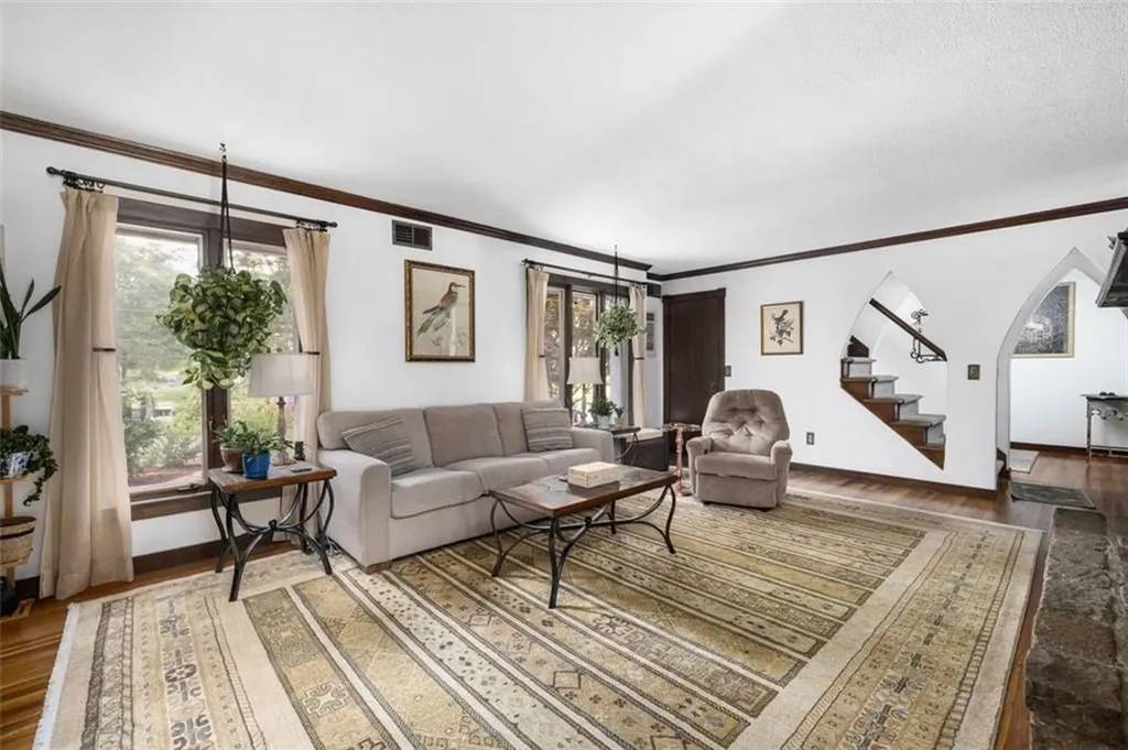 77 Maple Avenue Lincoln RI 02865