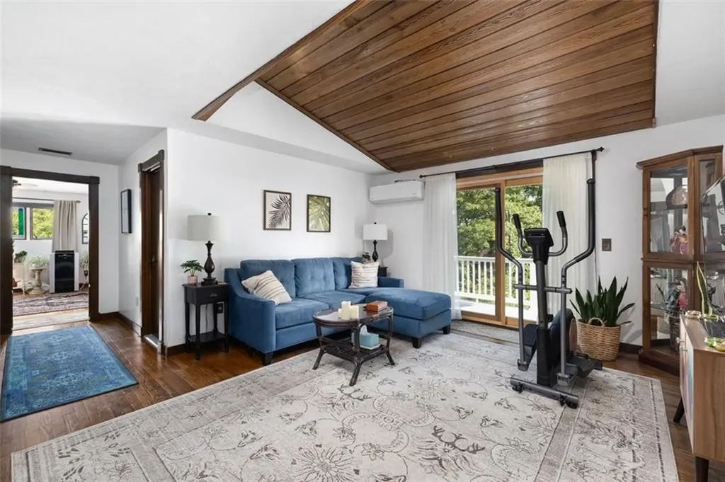 77 Maple Avenue Lincoln RI 02865