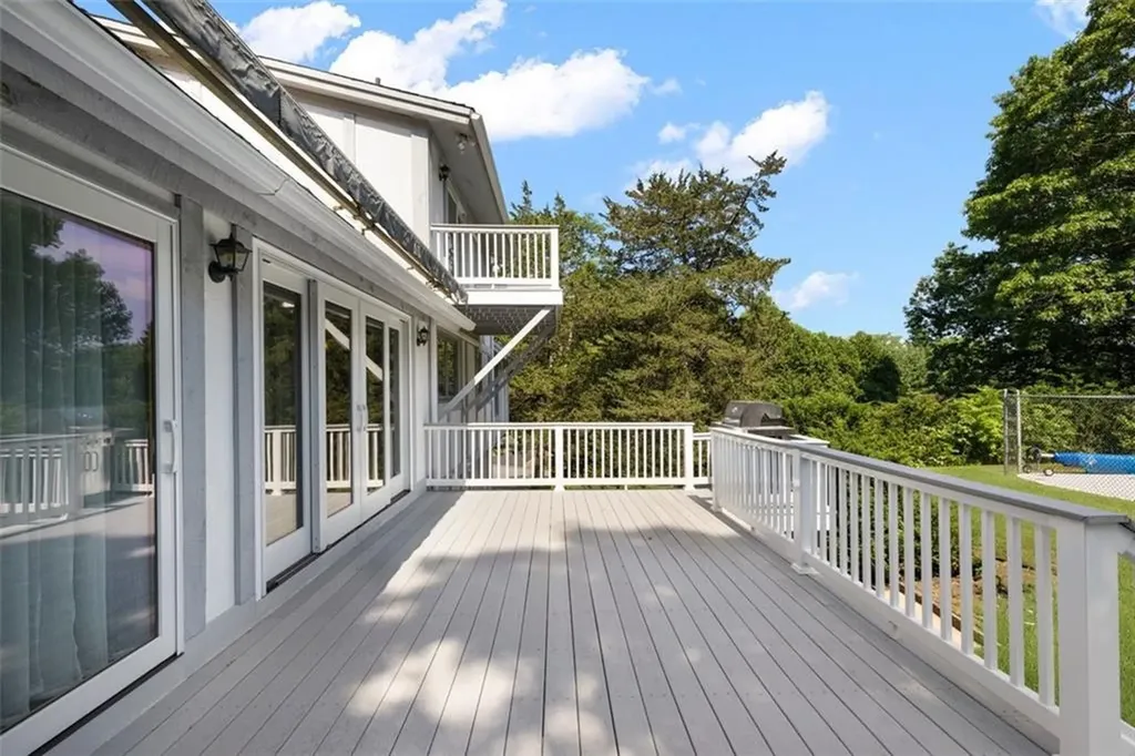77 Maple Avenue Lincoln RI 02865
