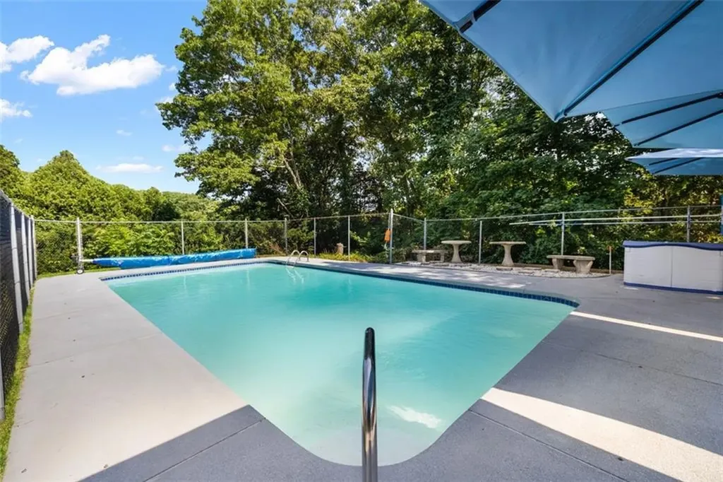 77 Maple Avenue Lincoln RI 02865
