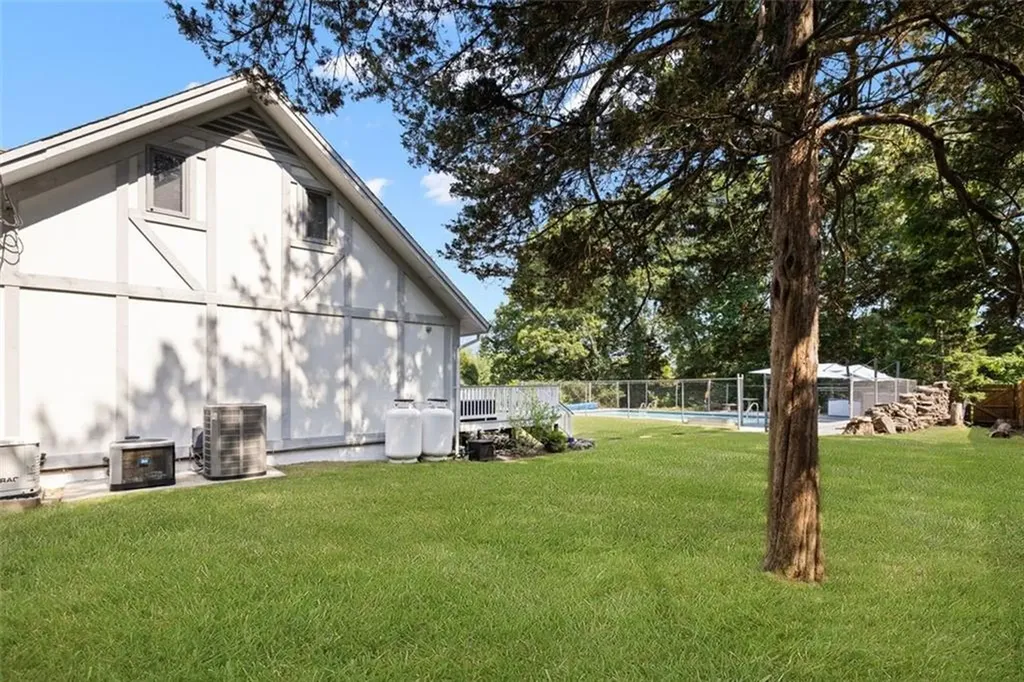 77 Maple Avenue Lincoln RI 02865