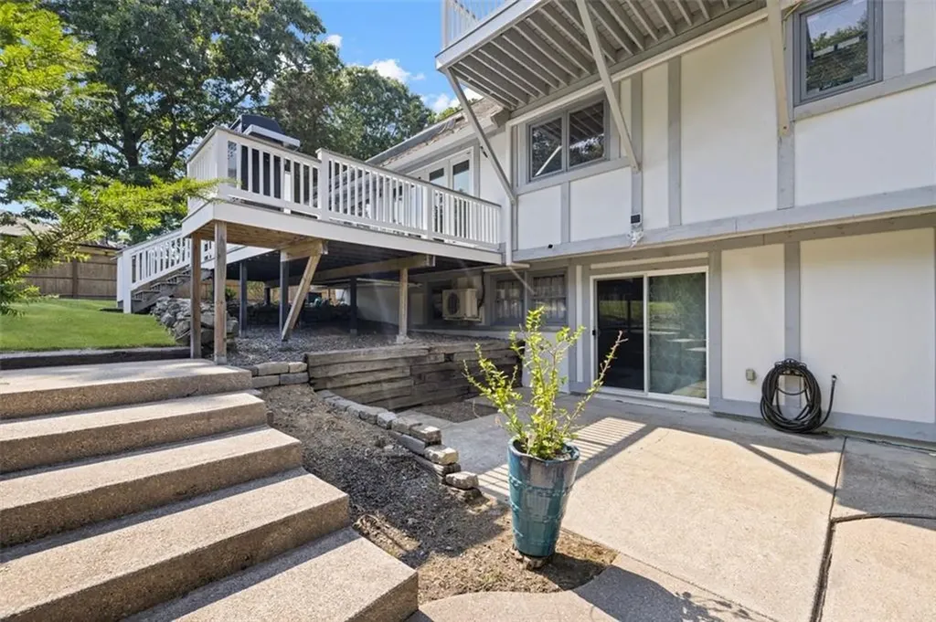77 Maple Avenue Lincoln RI 02865