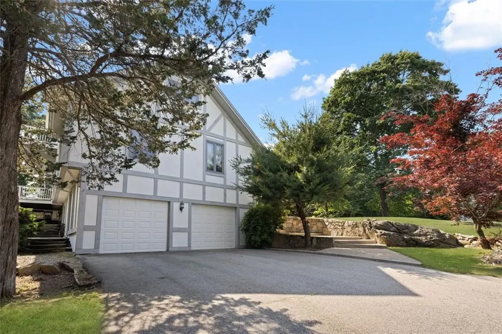 77 Maple Avenue Lincoln RI 02865